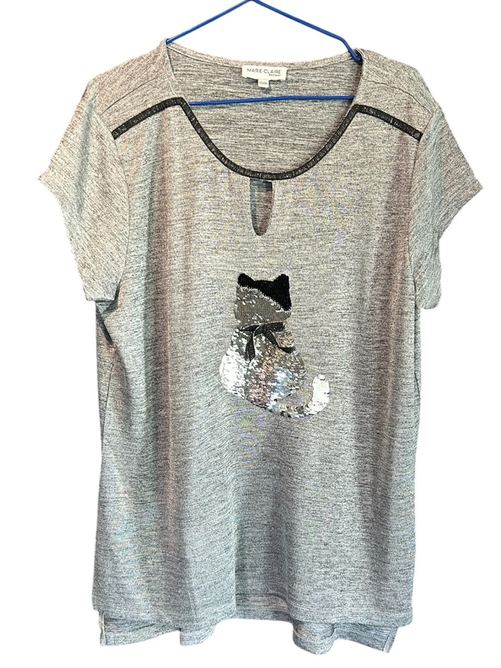 Marie Claire Silver-Gray Short Sleeve Tee with Sequin Cat